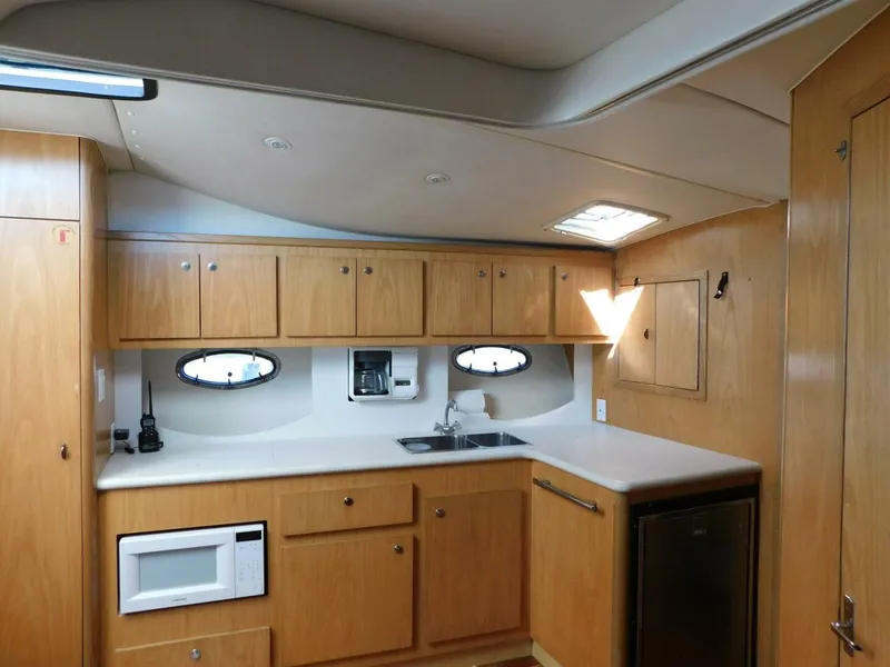 Slide: The Image of Tiara 3500 Express 2001 - 27