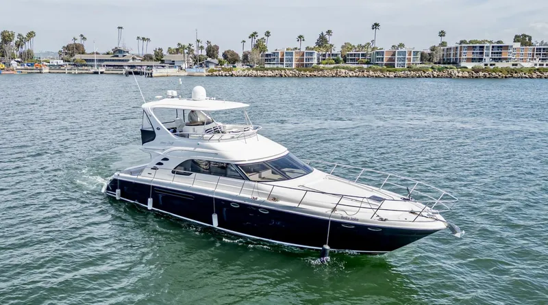The Image of Sea Ray 560 Sedan Cruiser 2002 - 0