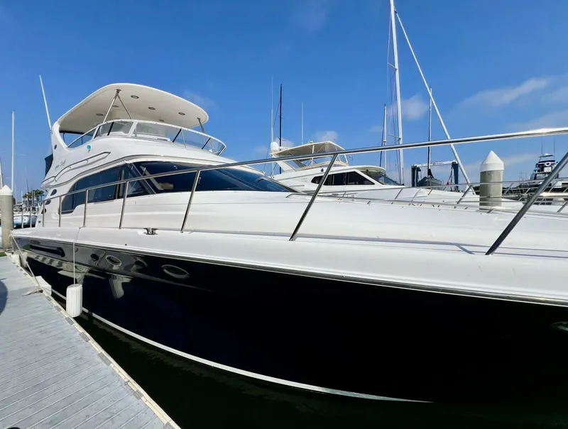 Slide: The Image of Sea Ray 560 Sedan Cruiser 2002 - 2