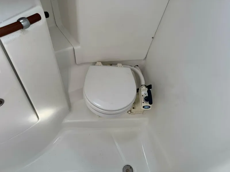 Slide: The Image of Beneteau Oceanis 331 2005 - 15