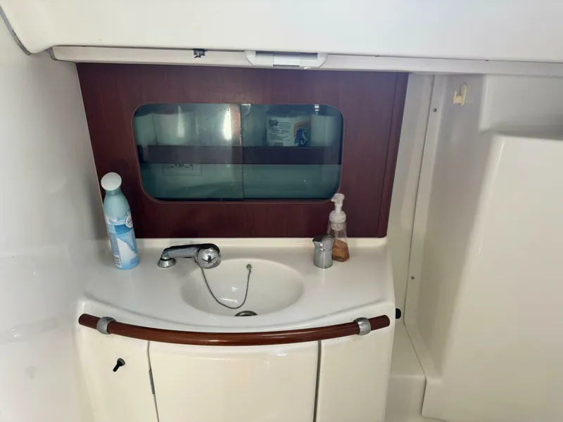 Slide: The Image of Beneteau Oceanis 331 2005 - 17
