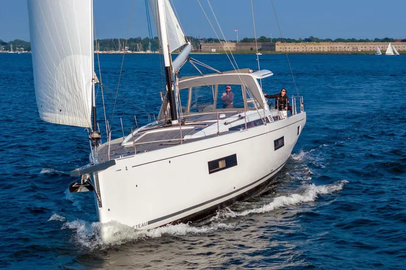 Slide: The Image of Beneteau Oceanis 60 2023 - 3