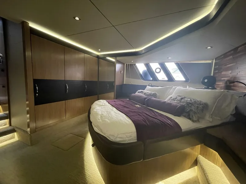 Slide: The Image of Sea Ray L59 Fly 2017 - 26