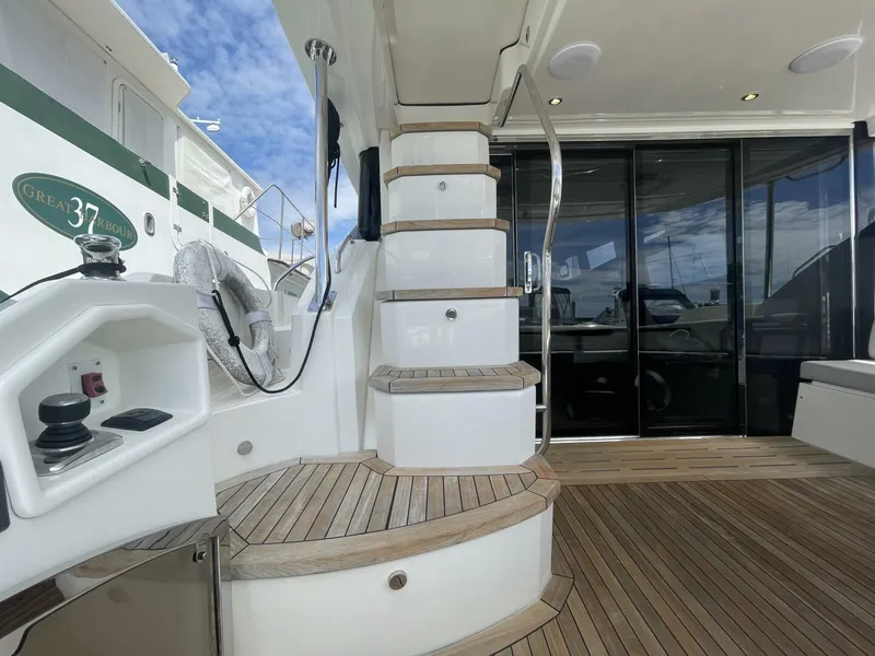 Slide: The Image of Sea Ray L59 Fly 2017 - 3