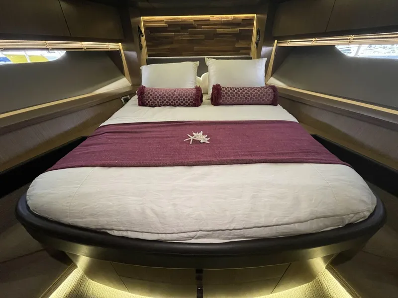 Slide: The Image of Sea Ray L59 Fly 2017 - 35