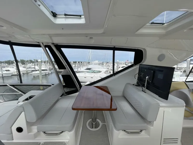 Slide: The Image of Sea Ray L59 Fly 2017 - 44