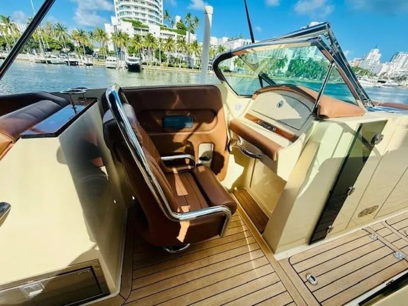 Slide: The Image of Chris-Craft Launch 32 2015 - 31