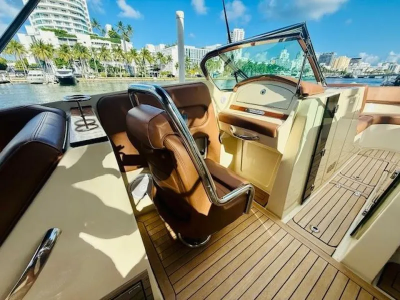 Slide: The Image of Chris-Craft Launch 32 2015 - 32