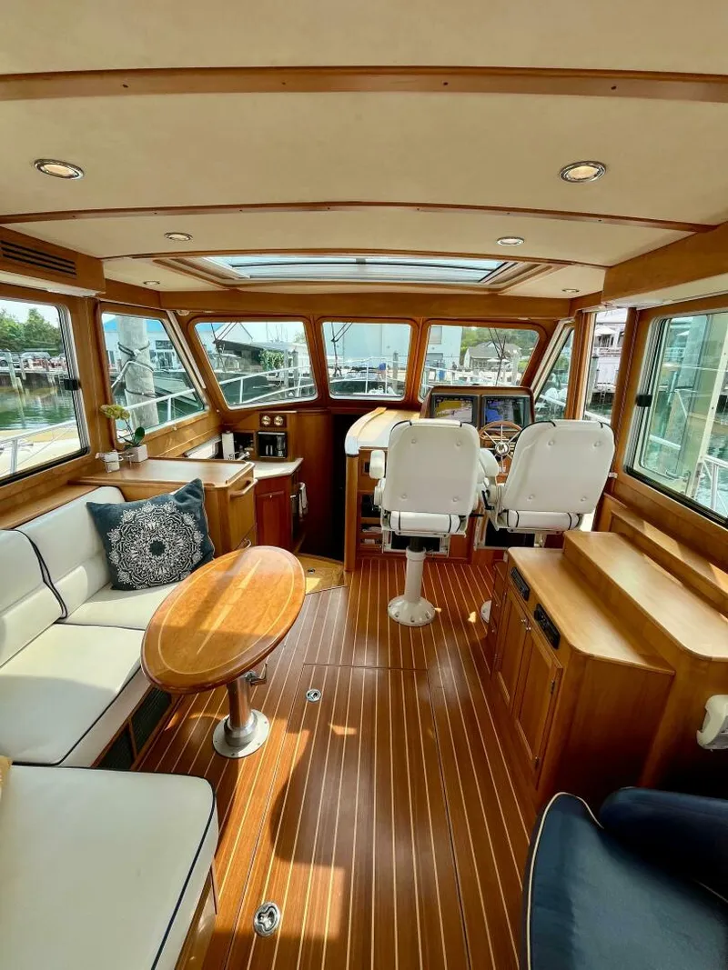 Slide: The Image of Sabre 40 Sedan 2010 - 13