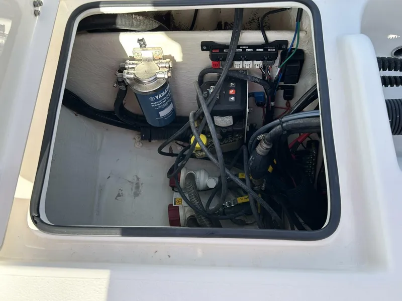 Slide: The Image of Pathfinder 2200 CC 2019 - 10