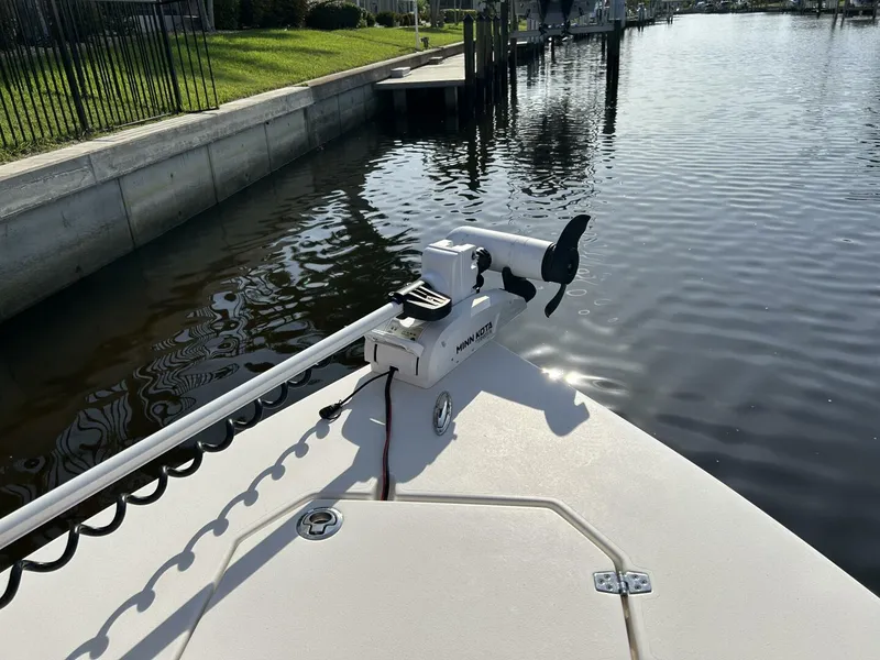 Slide: The Image of Pathfinder 2200 CC 2019 - 12