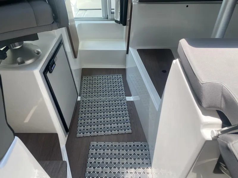 Slide: The Image of Beneteau Antares 8 2023 - 18