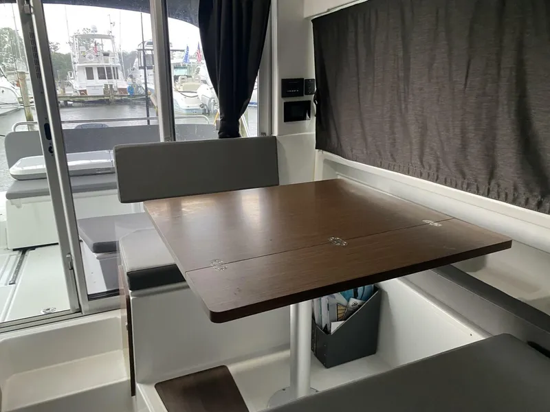Slide: The Image of Beneteau Antares 8 2023 - 25