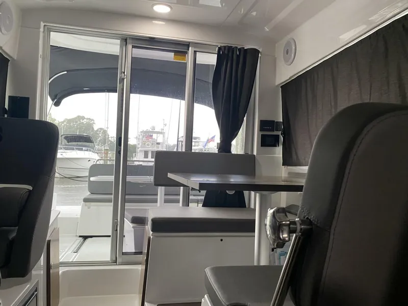 Slide: The Image of Beneteau Antares 8 2023 - 28