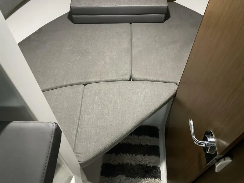 Slide: The Image of Beneteau Antares 8 2023 - 30