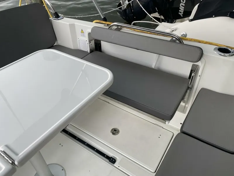 Slide: The Image of Beneteau Antares 8 2023 - 34
