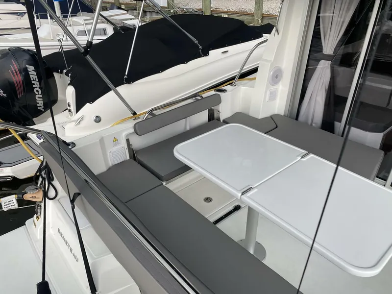 Slide: The Image of Beneteau Antares 8 2023 - 35