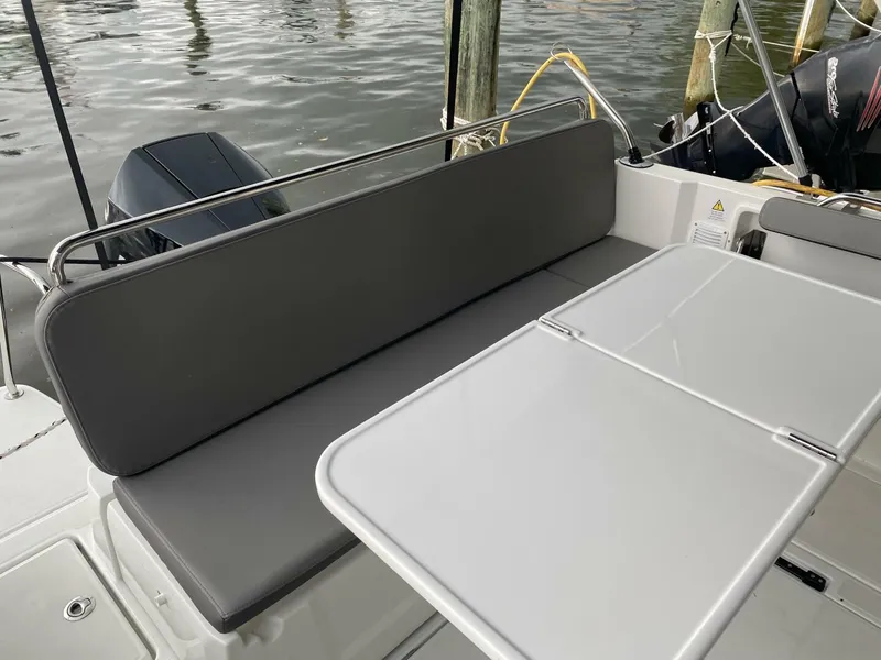 Slide: The Image of Beneteau Antares 8 2023 - 40