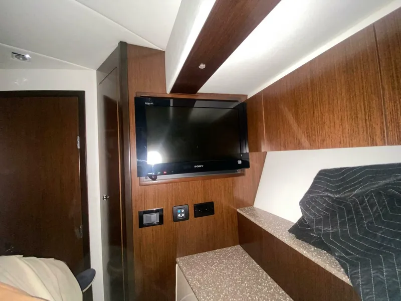 Slide: The Image of Cruisers 48 Cantius 2012 - 15