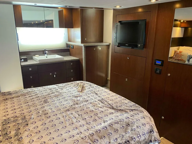 Slide: The Image of Cruisers 48 Cantius 2012 - 20