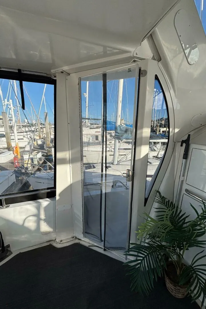 Slide: The Image of Carver Yachts 396 Aft Cabin MY 2001 - 17