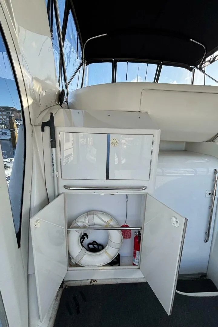 Slide: The Image of Carver Yachts 396 Aft Cabin MY 2001 - 22