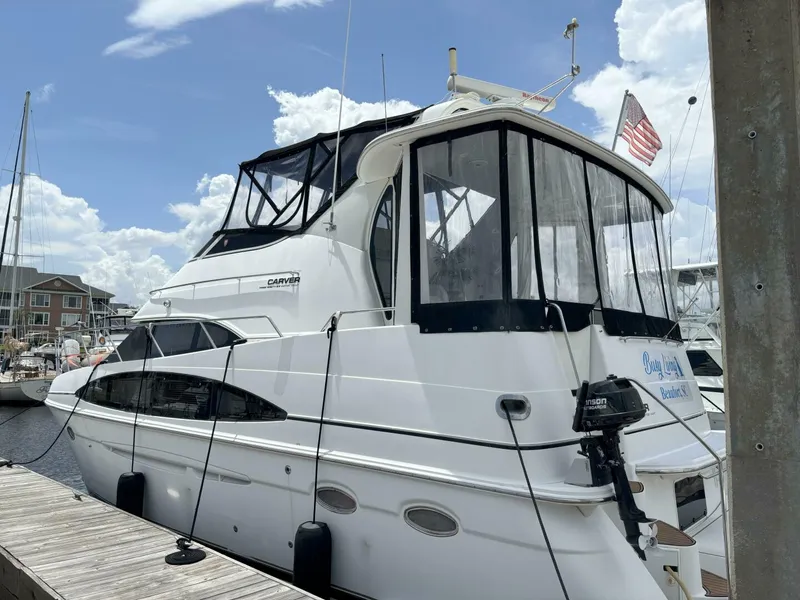 Slide: The Image of Carver Yachts 396 Aft Cabin MY 2001 - 4