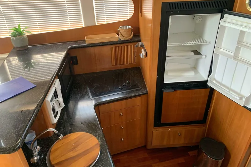 Slide: The Image of Carver Yachts 396 Aft Cabin MY 2001 - 57