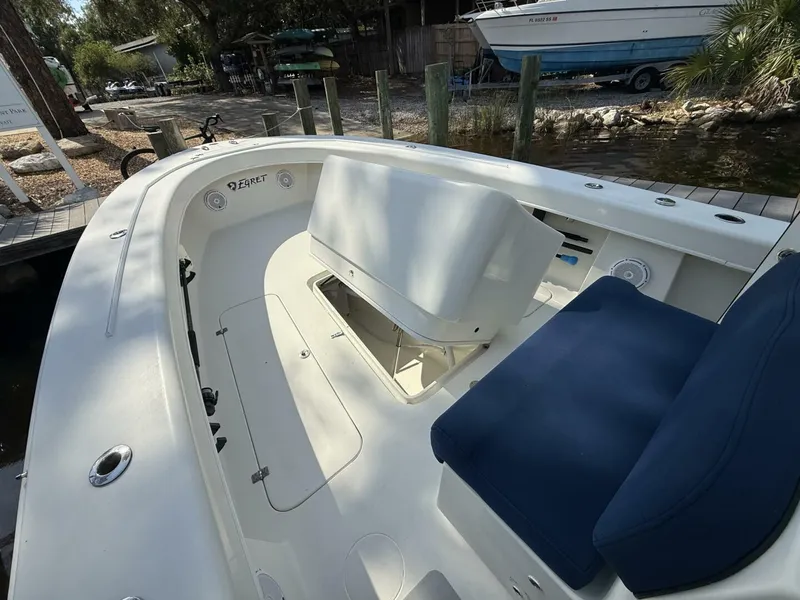 Slide: The Image of Egret 290 Offshore 2018 - 16