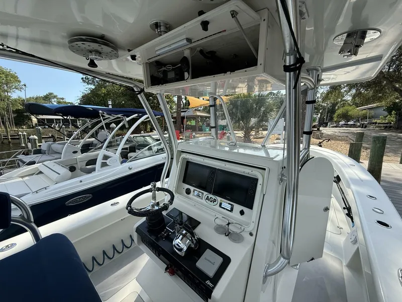 Slide: The Image of Egret 290 Offshore 2018 - 9