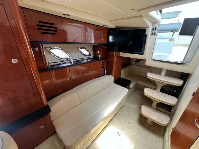 Slide: The Image of Sea Ray 310 Sundancer 2007 - 10