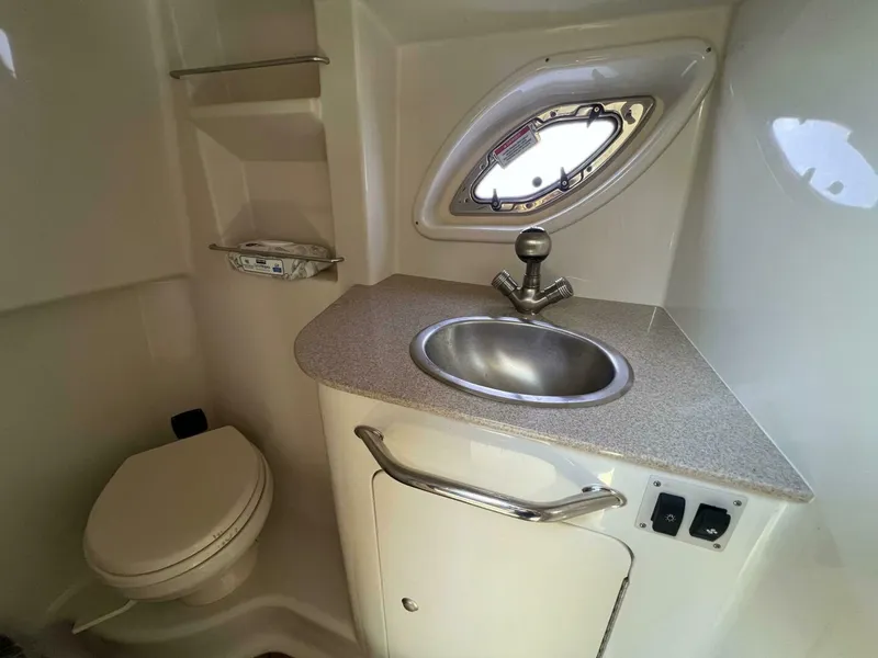 Slide: The Image of Sea Ray 310 Sundancer 2007 - 13