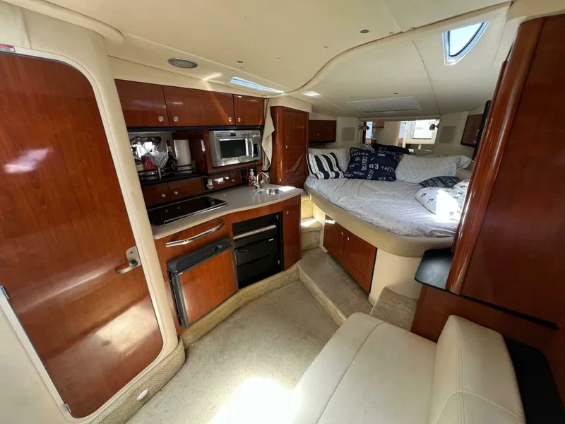 Slide: The Image of Sea Ray 310 Sundancer 2007 - 4