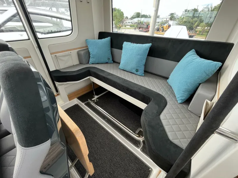 Slide: The Image of Nimbus Commuter 9 2024 - 4