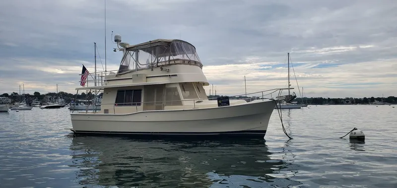 Slide: The Image of Mainship 400 Trawler 2004 - 10