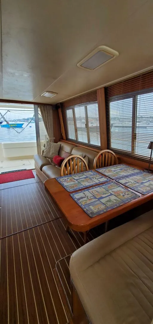 Slide: The Image of Mainship 400 Trawler 2004 - 41