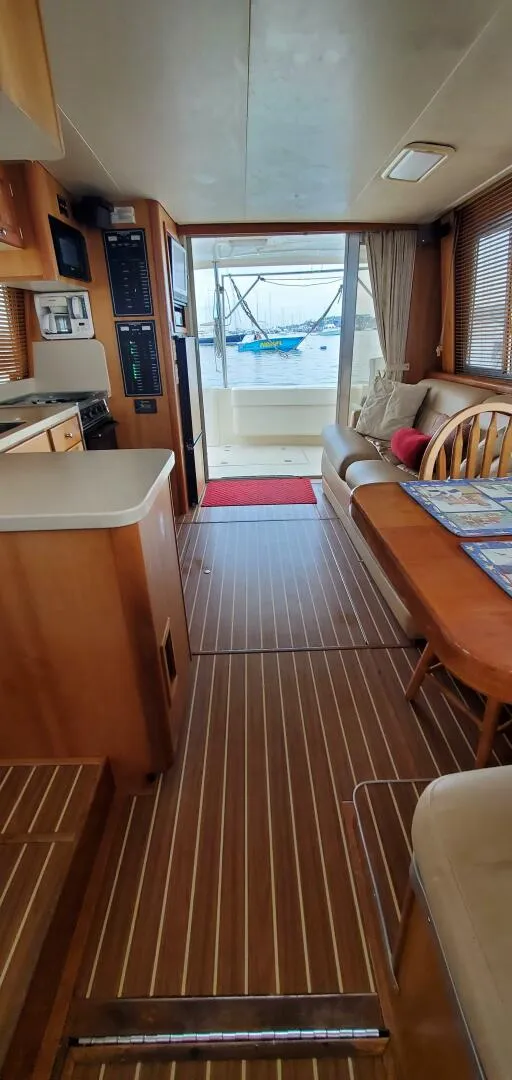 Slide: The Image of Mainship 400 Trawler 2004 - 43