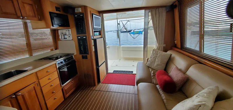 Slide: The Image of Mainship 400 Trawler 2004 - 44
