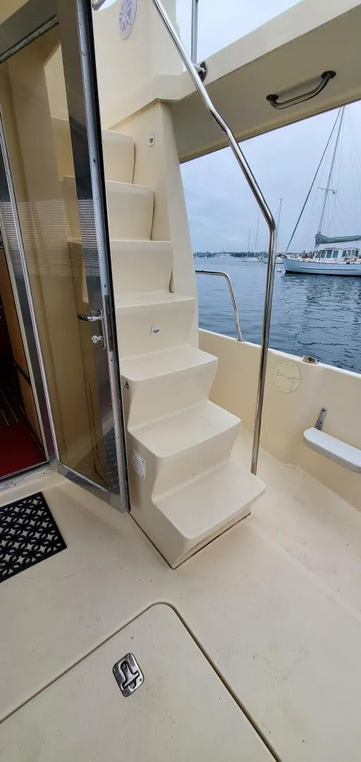 Slide: The Image of Mainship 400 Trawler 2004 - 48