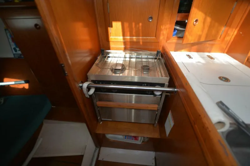 Slide: The Image of Beneteau Oceanis 311 2000 - 16