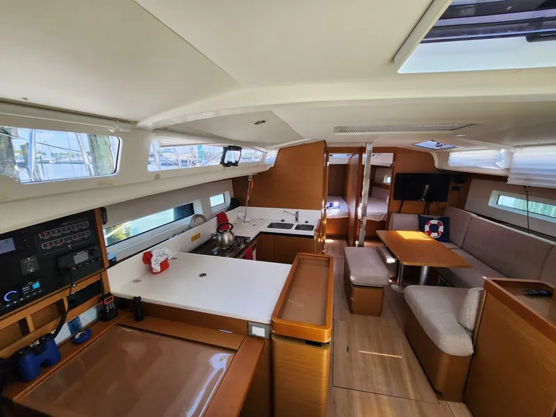 Slide: The Image of Jeanneau Sun Odyssey 440 2023 - 11