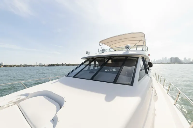 Slide: The Image of Bayliner 5788 1999 - 9