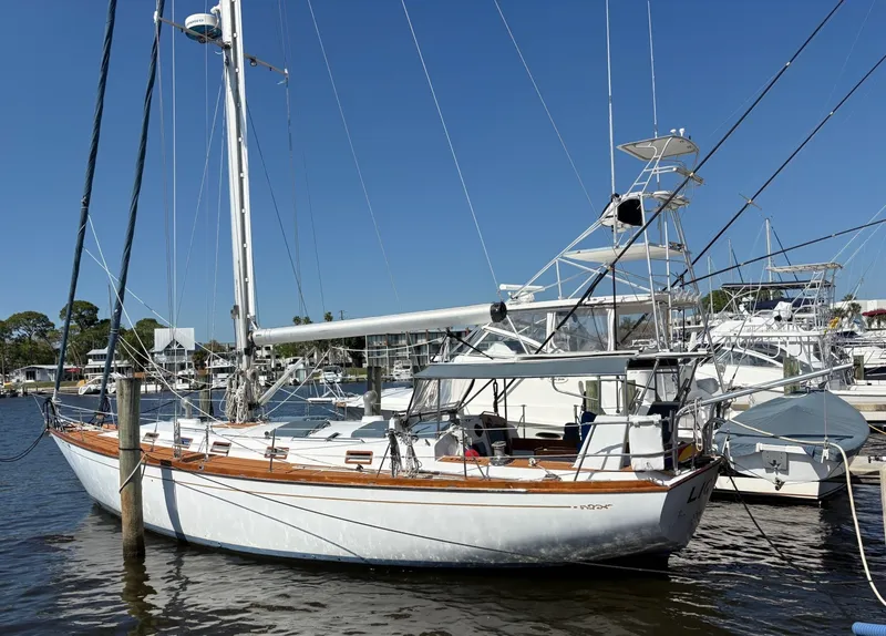 The Image of Cheoy Lee Aft Cockpit 1980 - 0