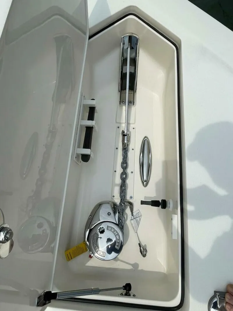 Slide: The Image of Scout 420 Lxf 2020 - 19