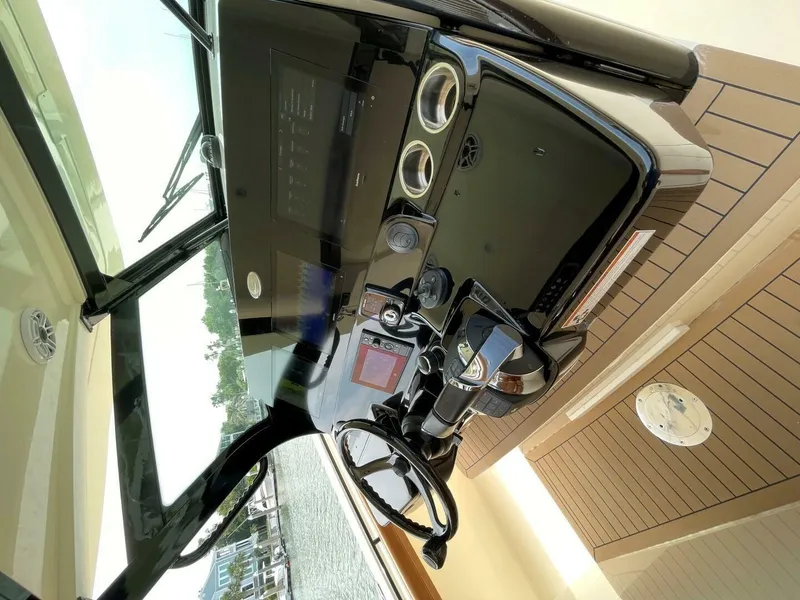 Slide: The Image of Scout 420 Lxf 2020 - 39
