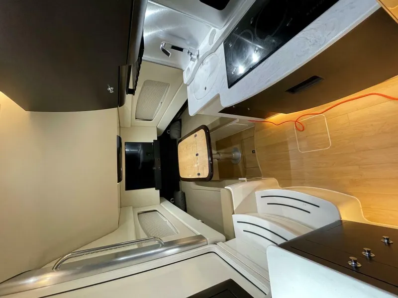 Slide: The Image of Scout 420 Lxf 2020 - 80