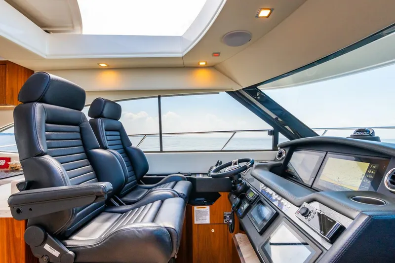 Slide: The Image of Riviera 4800 Sport Yacht 2019 - 19