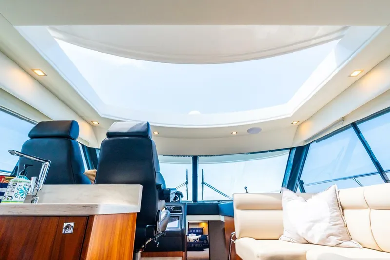 Slide: The Image of Riviera 4800 Sport Yacht 2019 - 24