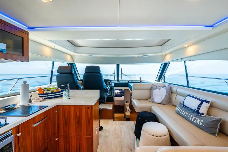 Slide: The Image of Riviera 4800 Sport Yacht 2019 - 27