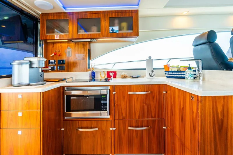 Slide: The Image of Riviera 4800 Sport Yacht 2019 - 33